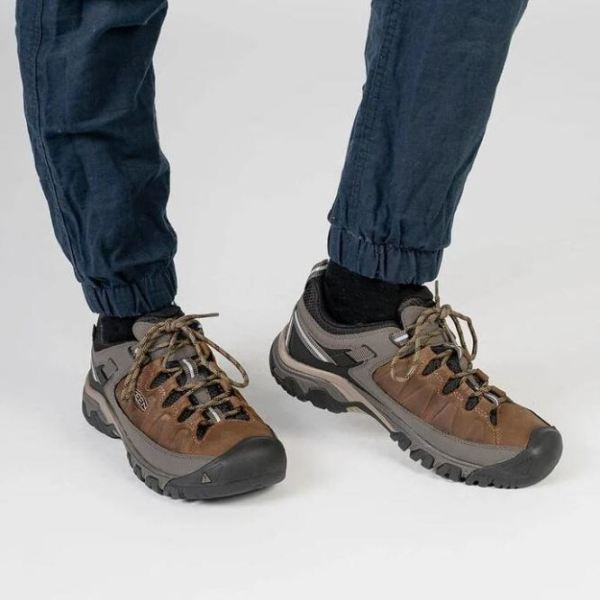 Keen Outlet Men's Targhee III Waterproof-BLACK OLIVE/GOLDEN BROWN - Click Image to Close