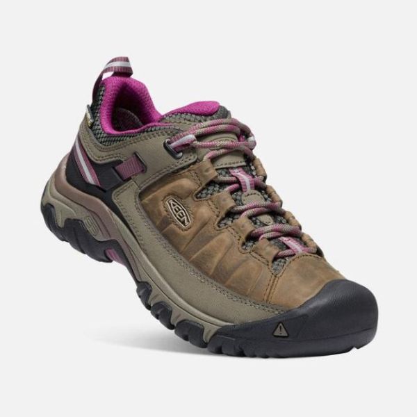 Keen Outlet Women's Targhee III Waterproof-WEISS/BOYSENBERRY - Click Image to Close