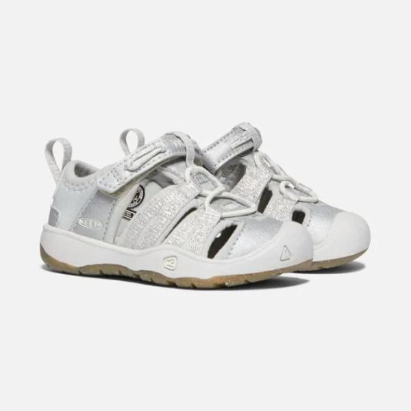 Keen Outlet Toddlers' Moxie Sandal-Silver - Click Image to Close